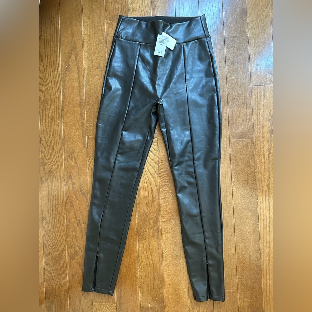 Abercrombie & Fitch vegan leather skinny pants Size S NEW WITH TAGS